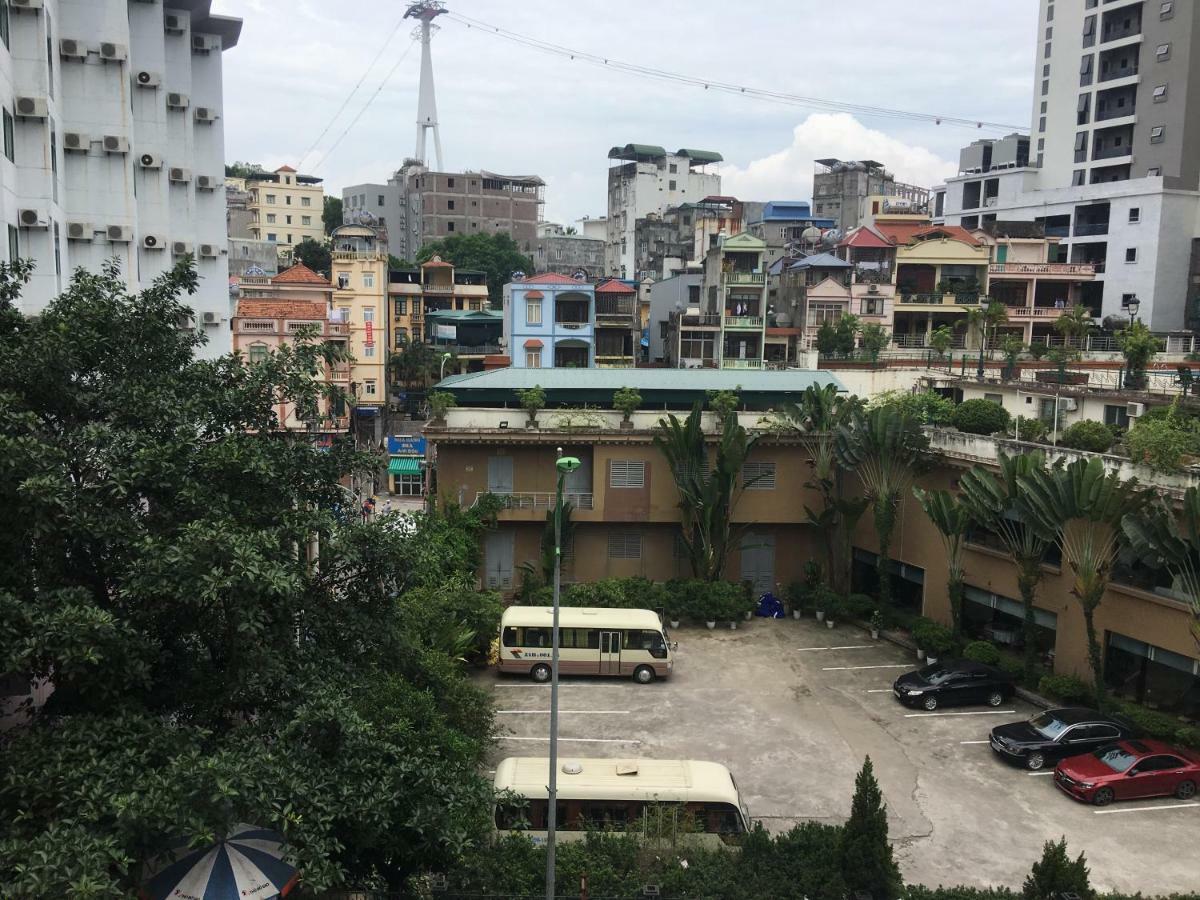 Hai Trang Hotel Ха Лонг Екстериор снимка